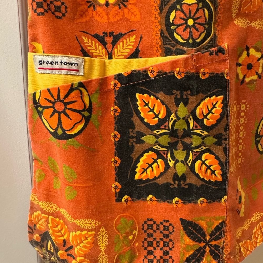 Scrub Top Orange Patterned Size XS - Picture 4 of 9